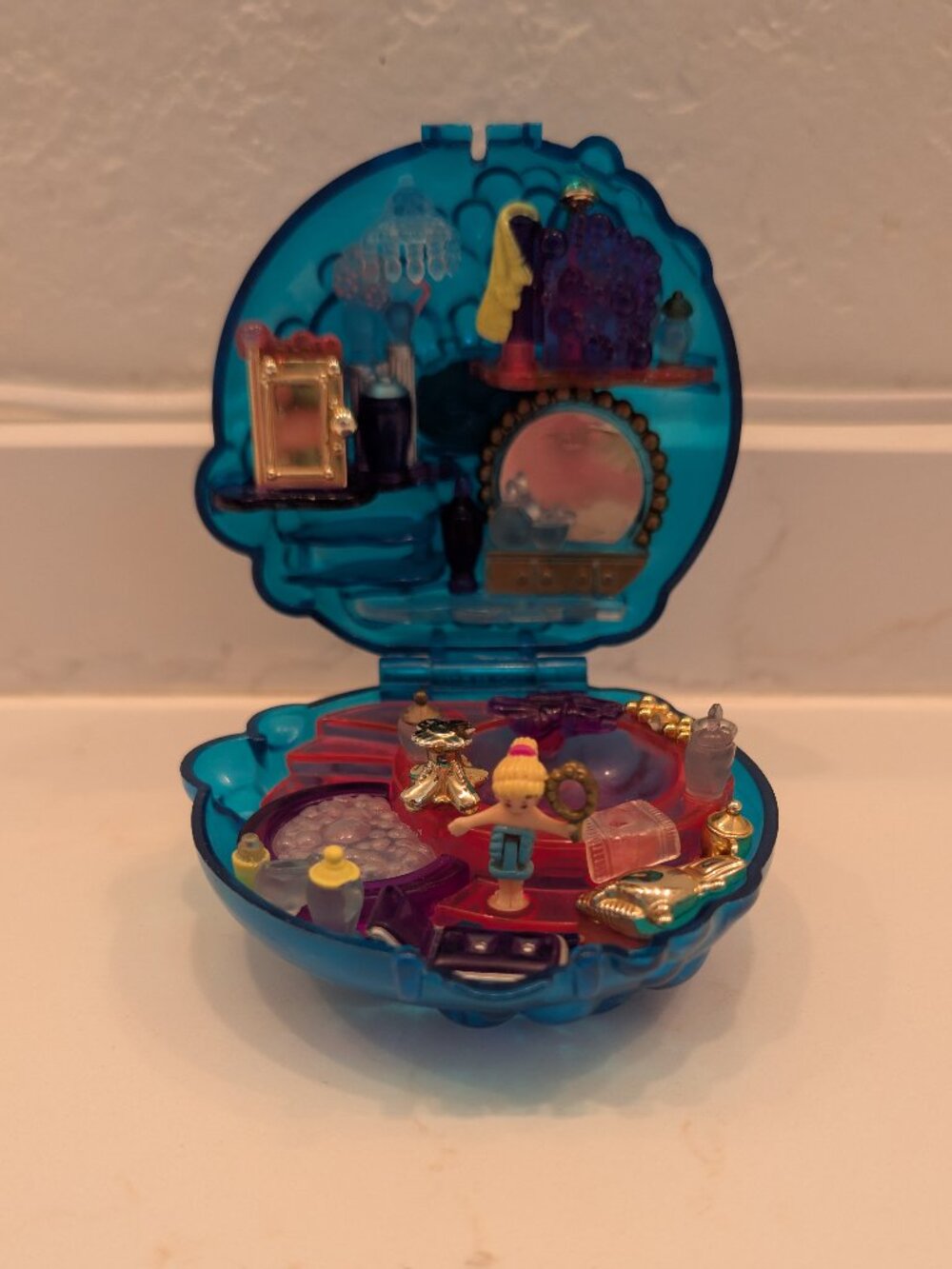 Vintage 1996 Polly Pocket Bubble Bath Compact